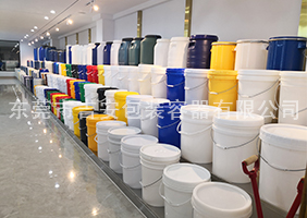 台湾乡村熟女操B网站吉安容器一楼涂料桶、机油桶展区